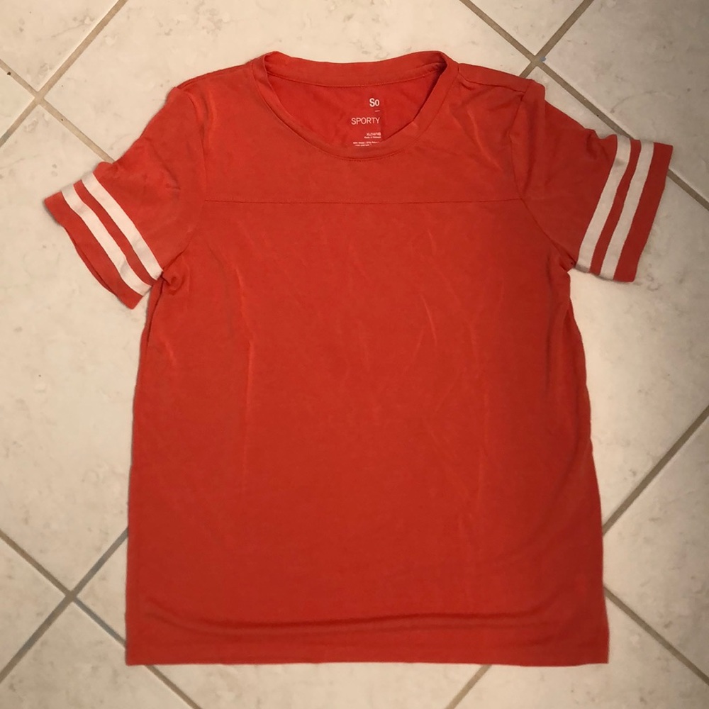 red t-shirt